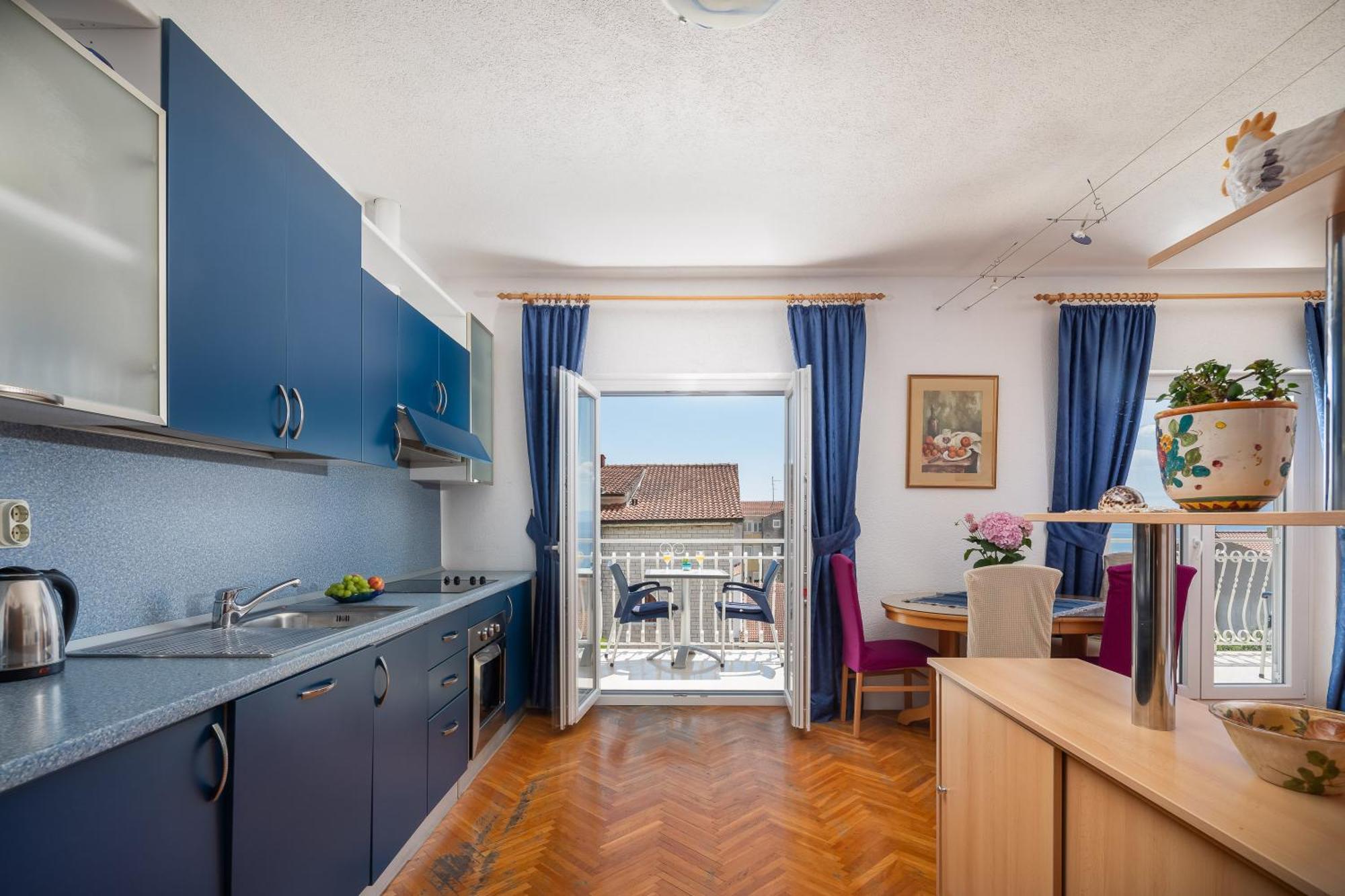 Magic Apartment