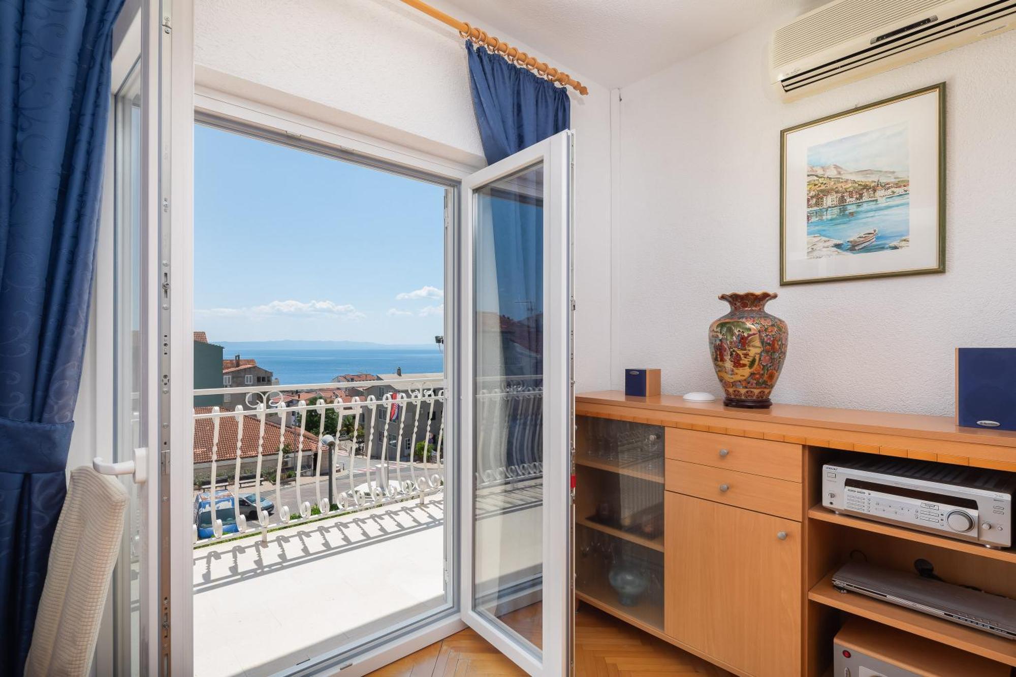 Magic Apartment