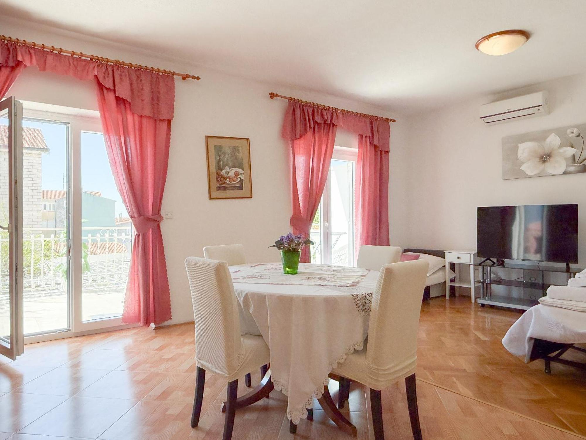 Magic Apartment